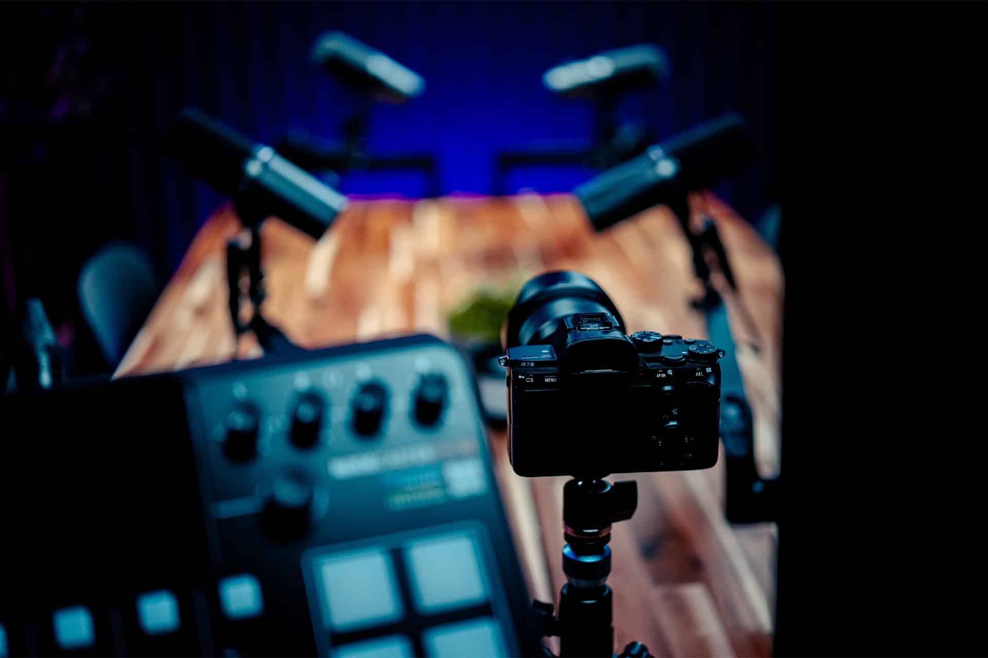 Home > Lights, Cameras, Mics! > Image 1